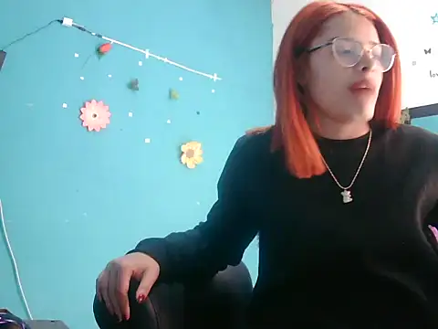 dayra velez online show from October 2025 01:55:01 PM