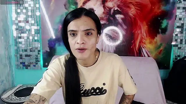 Snapshot of ZAMMIRA chatting on April 2026 11:28:01 AM ZAMMIRA online show from April 2026 11:28:01 AM