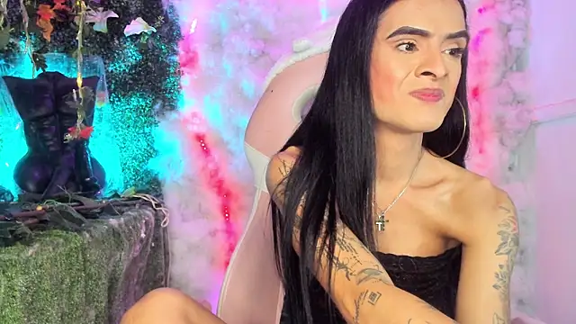 Snapshot of ZAMMIRA chatting on January 2026 05:11:01 AM ZAMMIRA online show from January 2026 05:11:01 AM