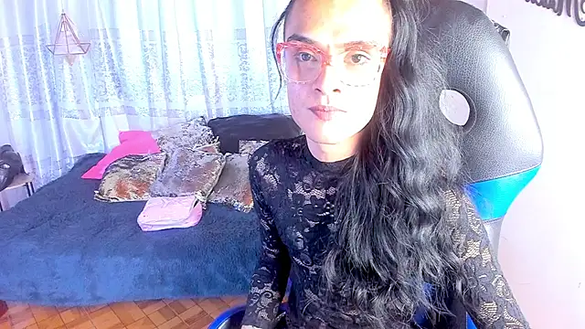 Snapshot of ZAMMIRA chatting on November 2025 05:19:02 PM ZAMMIRA online show from November 2025 05:19:02 PM