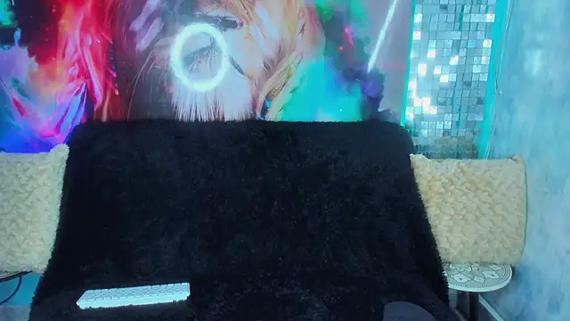 ZAMMIRA online show from March 2026 12:37:02 PM