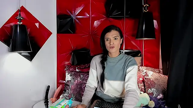 Snapshot of ZAMMIRA chatting on February 2026 05:49:01 AM ZAMMIRA online show from February 2026 05:49:01 AM