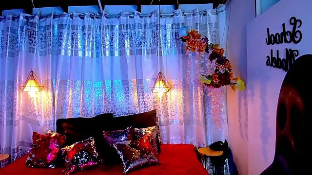 Snapshot of ZAMMIRA chatting on October 2025 05:52:02 AM ZAMMIRA online show from October 2025 05:52:02 AM