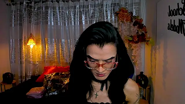 Snapshot of ZAMMIRA chatting on November 2025 10:02:02 PM ZAMMIRA online show from November 2025 10:02:02 PM