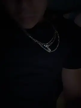 Snapshot of Gmktulon chatting on November 2025 04:06:02 AM Gmktulon online show from November 2025 04:06:02 AM