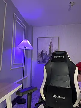 HoneyMollyX online show from April 2026 01:06:02 PM