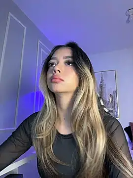 HoneyMollyX online show from March 2026 01:07:02 PM