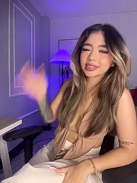 Snapshot of HoneyMollyX chatting on December 2025 01:04:02 PM HoneyMollyX online show from December 2025 01:04:02 PM