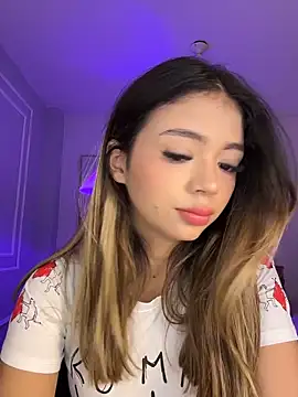 HoneyMollyX online show from March 2026 01:33:02 PM