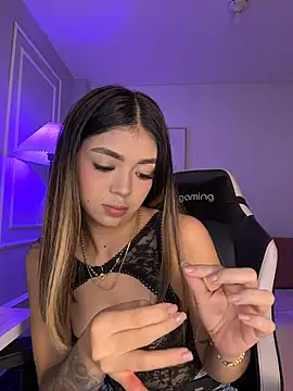 HoneyMollyX online show from March 2026 02:07:01 PM