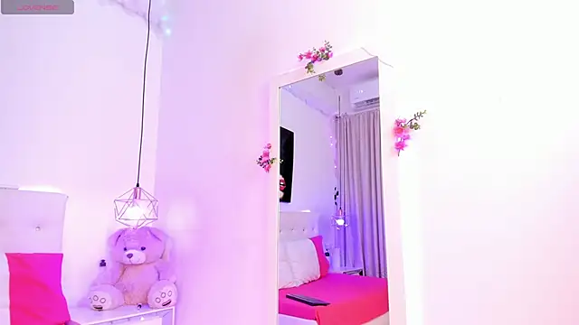 Snapshot of Nara_Pink chatting on December 2025 02:34:01 PM Nara Pink online show from December 2025 02:34:01 PM