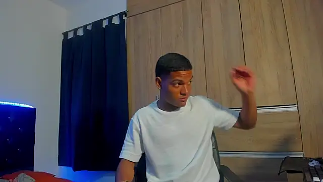 isaac master77 online show from November 2025 02:50:02 AM