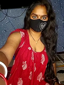 Snapshot of Sweet-Maddlina chatting on December 2025 02:49:01 AM Sweet-Maddlina online show from December 2025 02:49:01 AM