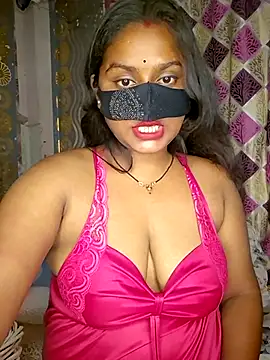 Snapshot of Sweet-Maddlina chatting on June 2026 01:24:01 AM Sweet-Maddlina online show from June 2026 01:24:01 AM