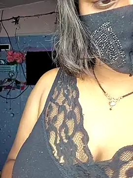 Sweet-Maddlina online show from May 2026 01:26:01 AM