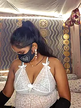 Snapshot of Sweet-Maddlina chatting on November 2025 11:47:01 AM Sweet-Maddlina online show from November 2025 11:47:01 AM