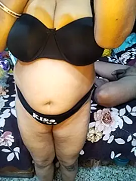 modhu82 online show from November 2025 06:41:02 PM