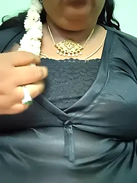Snapshot of sweetrevathi chatting on October 2025 04:04:02 PM sweetrevathi online show from October 2025 04:04:02 PM