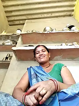 Snapshot of R_sehjal chatting on October 2025 06:03:01 AM R sehjal online show from October 2025 06:03:01 AM