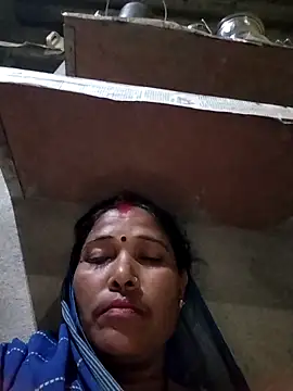 Snapshot of R_sehjal chatting on October 2025 11:28:02 PM R sehjal online show from October 2025 11:28:02 PM