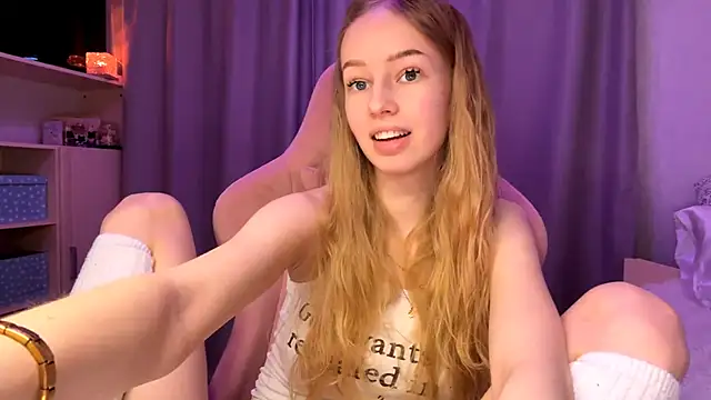 LunaCrave online show from February 2026 05:13:02 PM