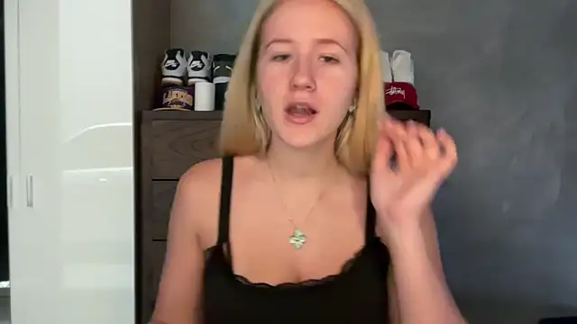 itssosierra online show from April 2026 02:29:02 AM