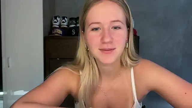 itssosierra online show from February 2026 01:34:02 AM