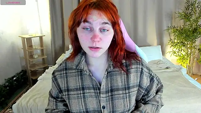 Snapshot of Rene_Shine chatting on January 2026 04:11:01 PM Rene Shine online show from January 2026 04:11:01 PM