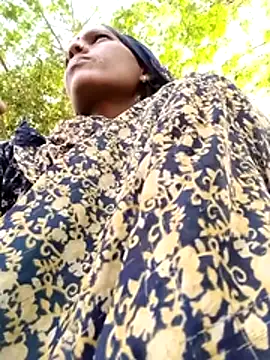 Snapshot of Cutsedi3 chatting on November 2025 10:04:02 AM Cutsedi3 online show from November 2025 10:04:02 AM