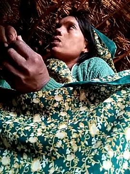 Snapshot of Cutsedi3 chatting on November 2025 06:14:01 AM Cutsedi3 online show from November 2025 06:14:01 AM