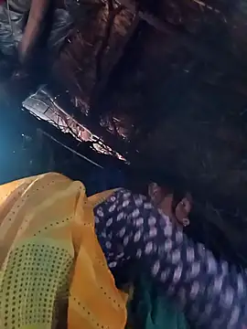 Snapshot of Cutsedi3 chatting on October 2025 04:02:02 AM Cutsedi3 online show from October 2025 04:02:02 AM