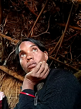 Snapshot of Cutsedi3 chatting on November 2025 09:56:01 AM Cutsedi3 online show from November 2025 09:56:01 AM