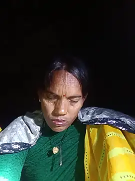 Snapshot of Cutsedi3 chatting on October 2025 10:49:02 PM Cutsedi3 online show from October 2025 10:49:02 PM