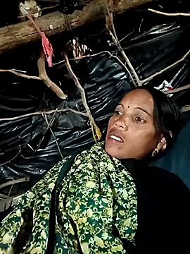 Snapshot of Cutsedi3 chatting on November 2025 11:25:02 AM Cutsedi3 online show from November 2025 11:25:02 AM