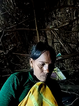 Snapshot of Cutsedi3 chatting on October 2025 11:25:02 PM Cutsedi3 online show from October 2025 11:25:02 PM