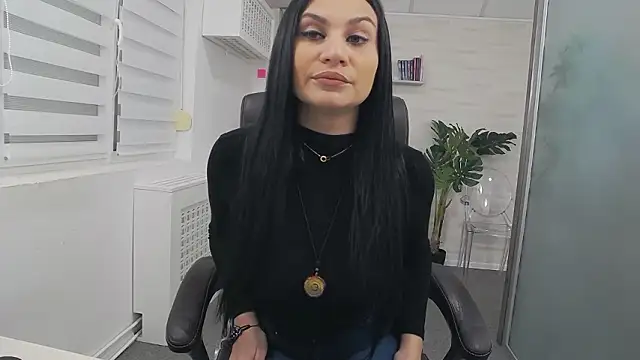 YaraXCox online show from February 2026 04:21:02 AM