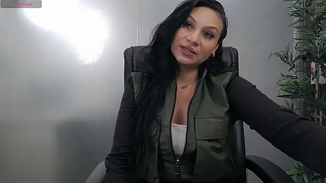 Snapshot of YaraXCox chatting on November 2025 05:06:02 AM YaraXCox online show from November 2025 05:06:02 AM