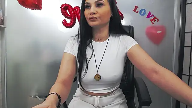 YaraXCox online show from February 2026 03:51:02 AM