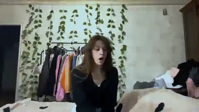 WildPeachh online show from November 2025 09:04:01 PM