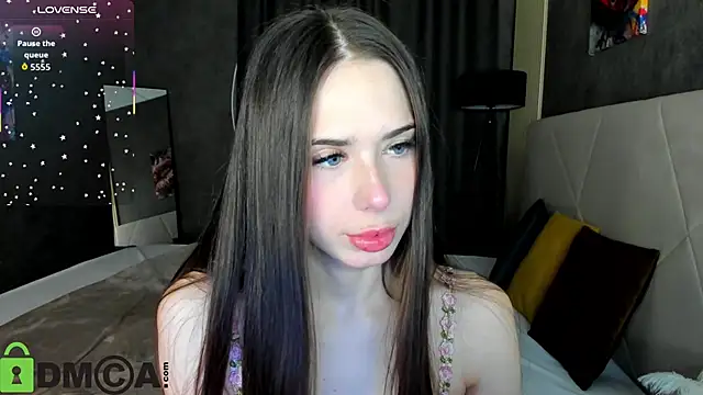 Lana Stones online show from November 2025 12:59:02 AM