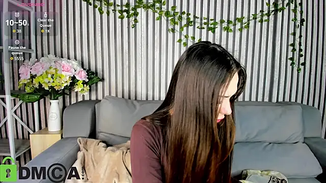 Lana Stones online show from November 2025 12:14:01 AM