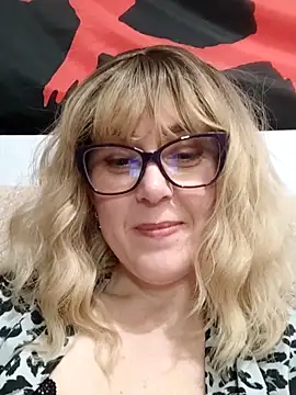 Amelialove42 online show from March 2026 07:17:01 PM