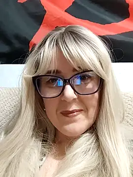 Amelialove42 online show from January 2026 06:47:02 PM