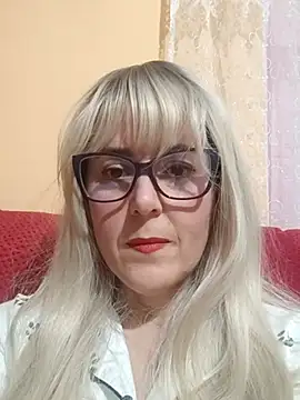 Amelialove42 online show from November 2025 05:39:02 PM