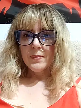 Amelialove42 online show from April 2026 07:53:02 PM