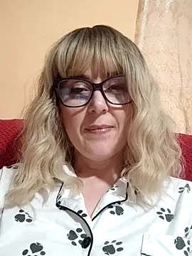 Amelialove42 online show from June 2026 06:46:02 PM