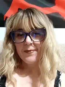 Amelialove42 online show from April 2026 06:53:02 PM