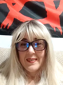 Amelialove42 online show from November 2025 04:28:01 PM