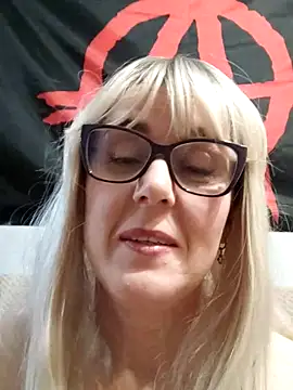 Amelialove42 online show from December 2025 08:04:02 PM