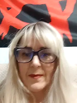 Amelialove42 online show from November 2025 07:47:02 PM